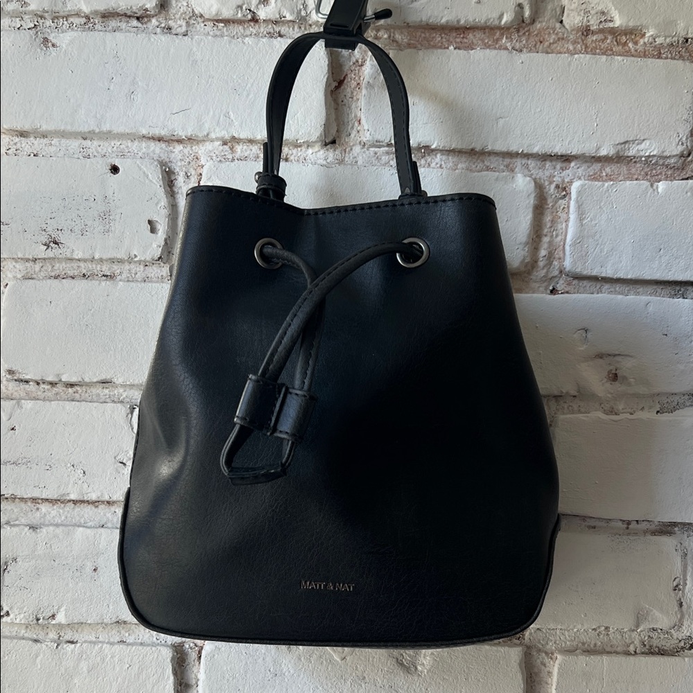 Black Bucket Bag